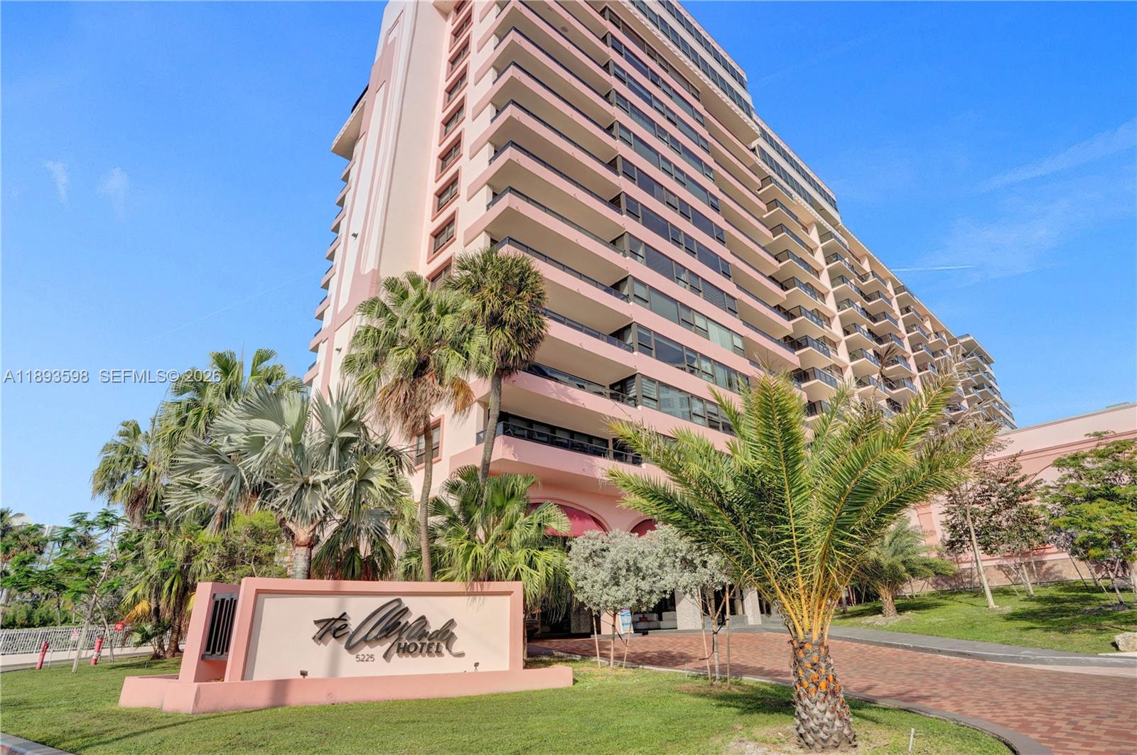 THE ALEXANDER CONDO - Residential