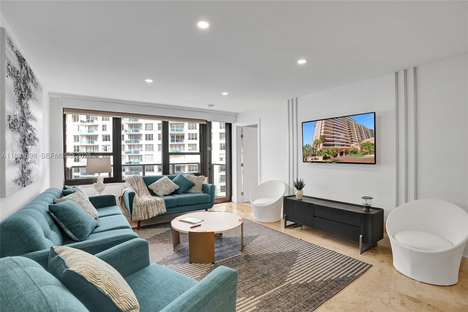 THE ALEXANDER CONDO - Residential