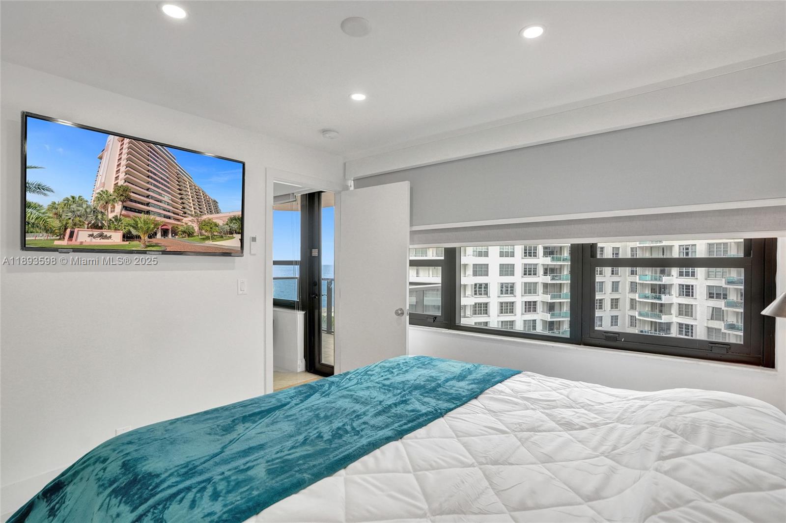 THE ALEXANDER CONDO - Residential
