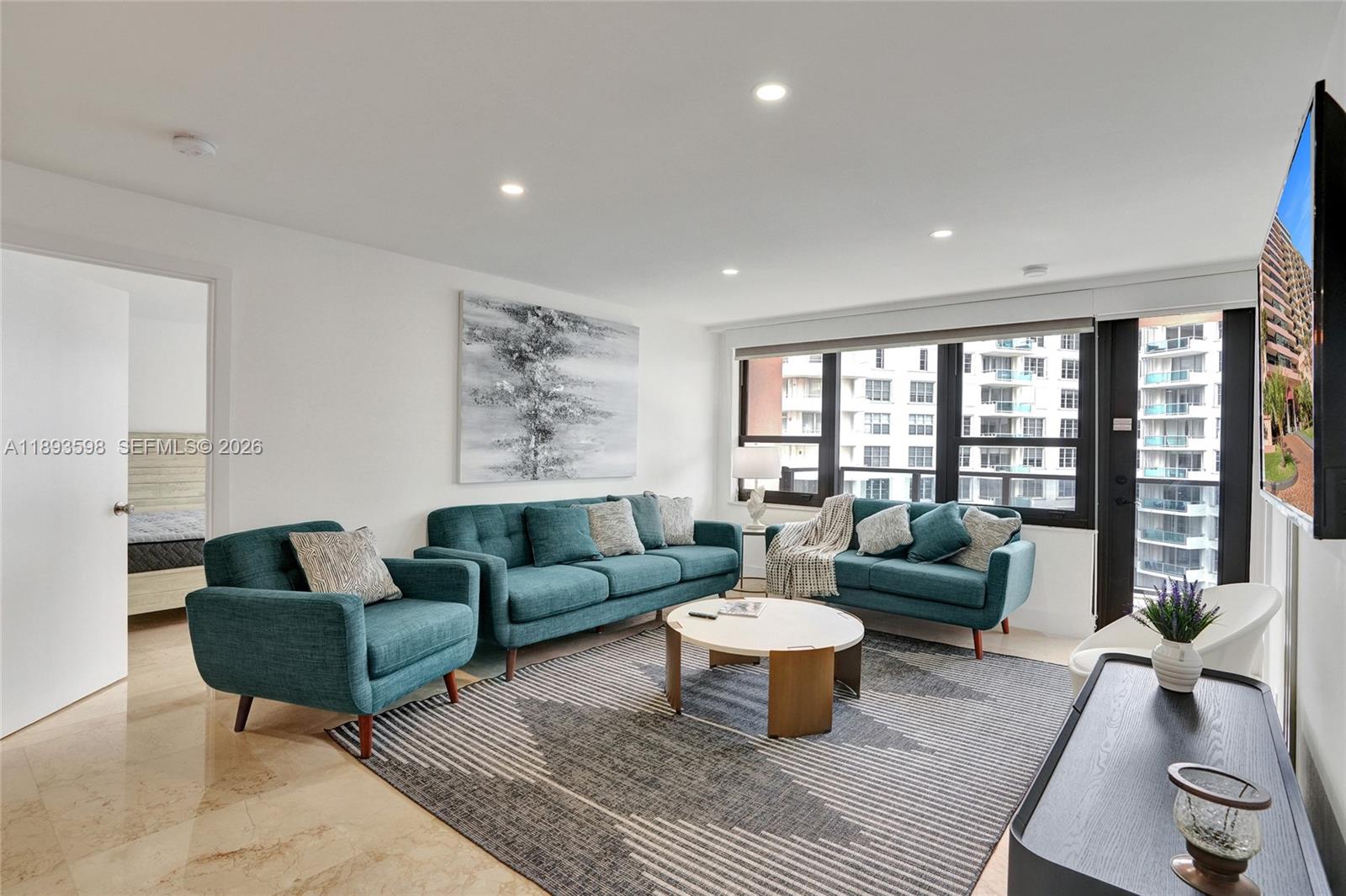 THE ALEXANDER CONDO - Residential