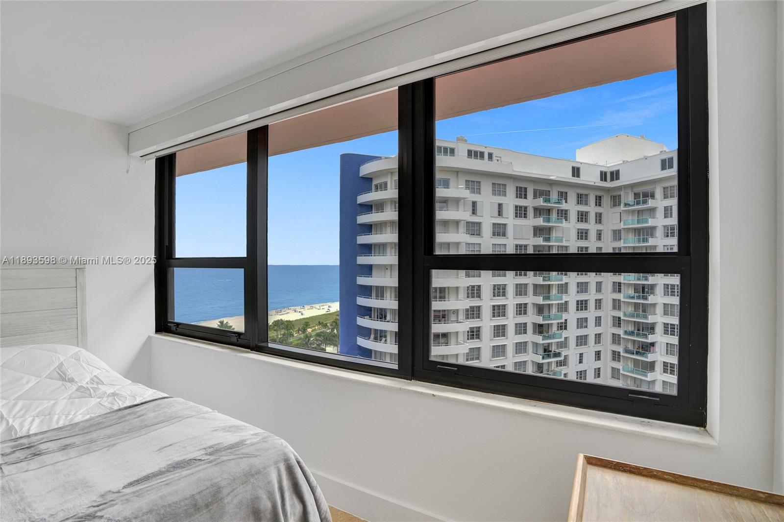 THE ALEXANDER CONDO - Residential