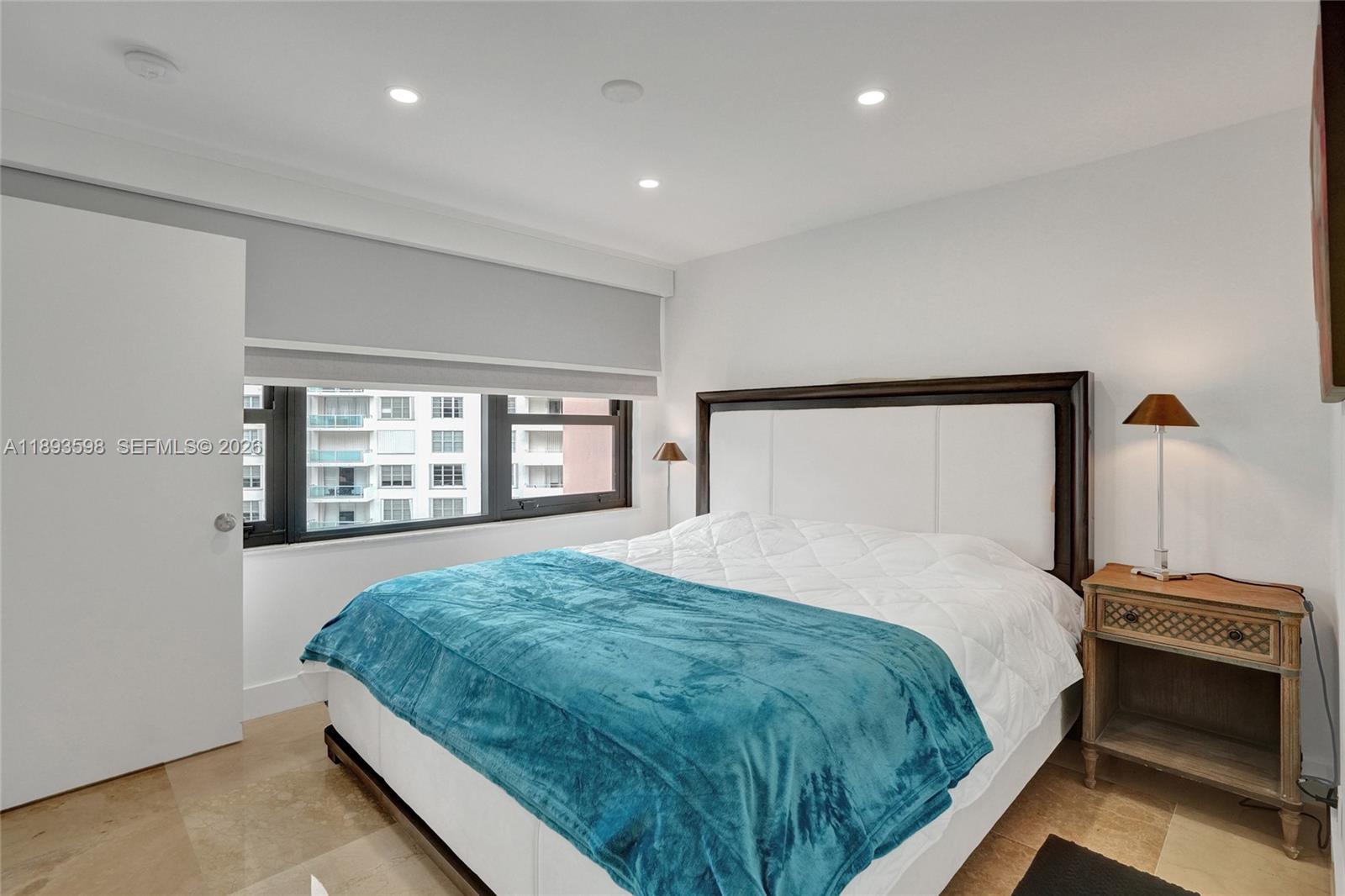 THE ALEXANDER CONDO - Residential