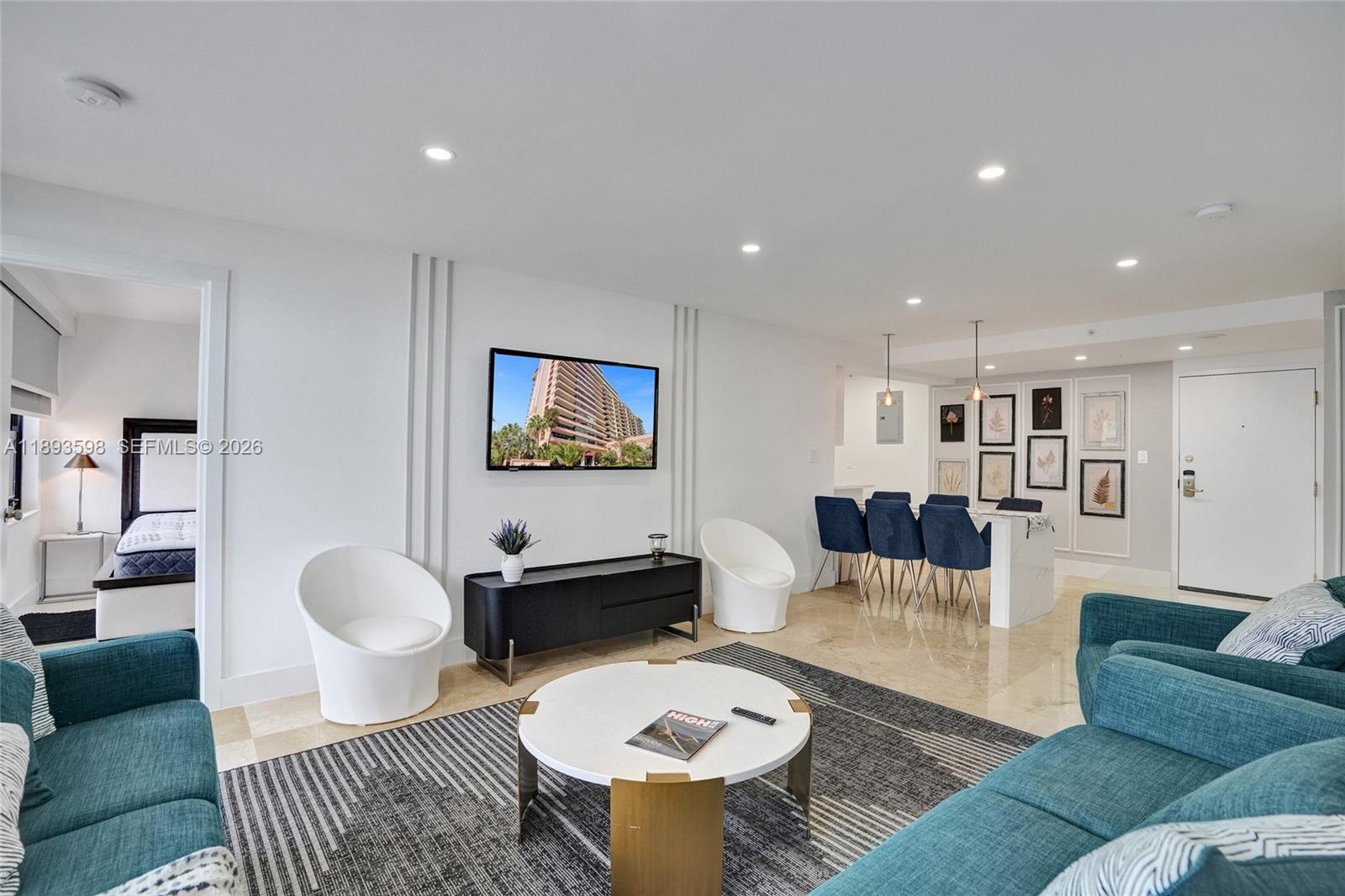 THE ALEXANDER CONDO - Residential