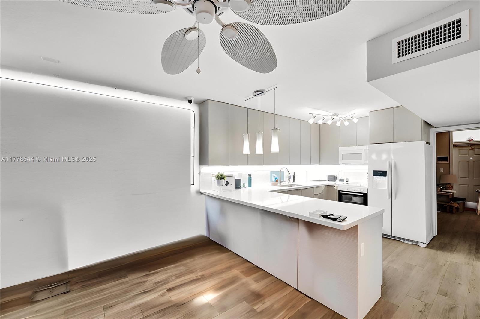 PRESIDENT CO-OP - Residential