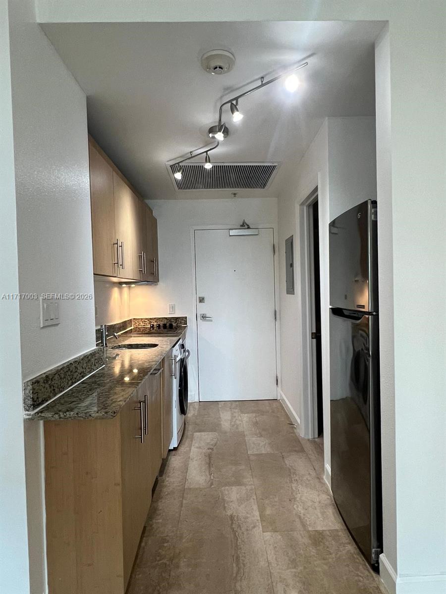 HARBOUR HOUSE - Residential