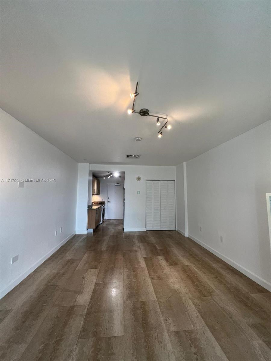 HARBOUR HOUSE - Residential