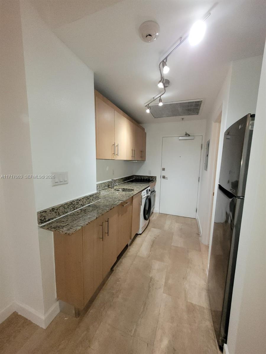 HARBOUR HOUSE - Residential