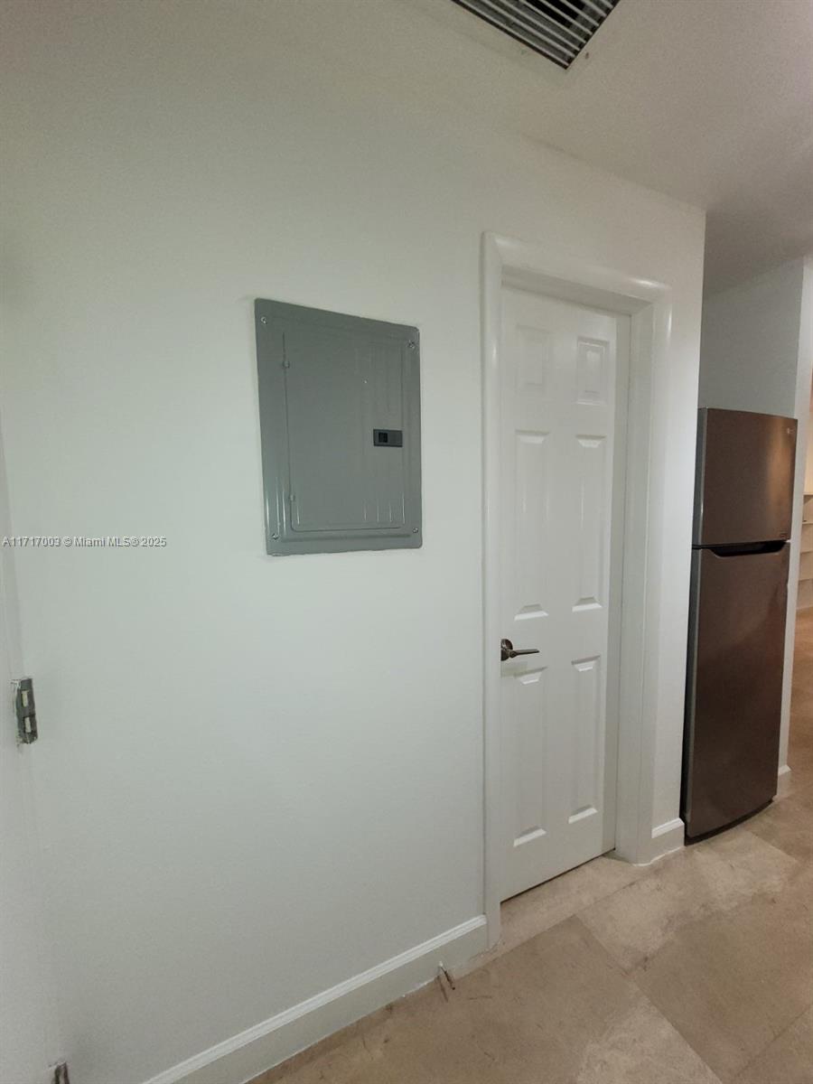 HARBOUR HOUSE - Residential