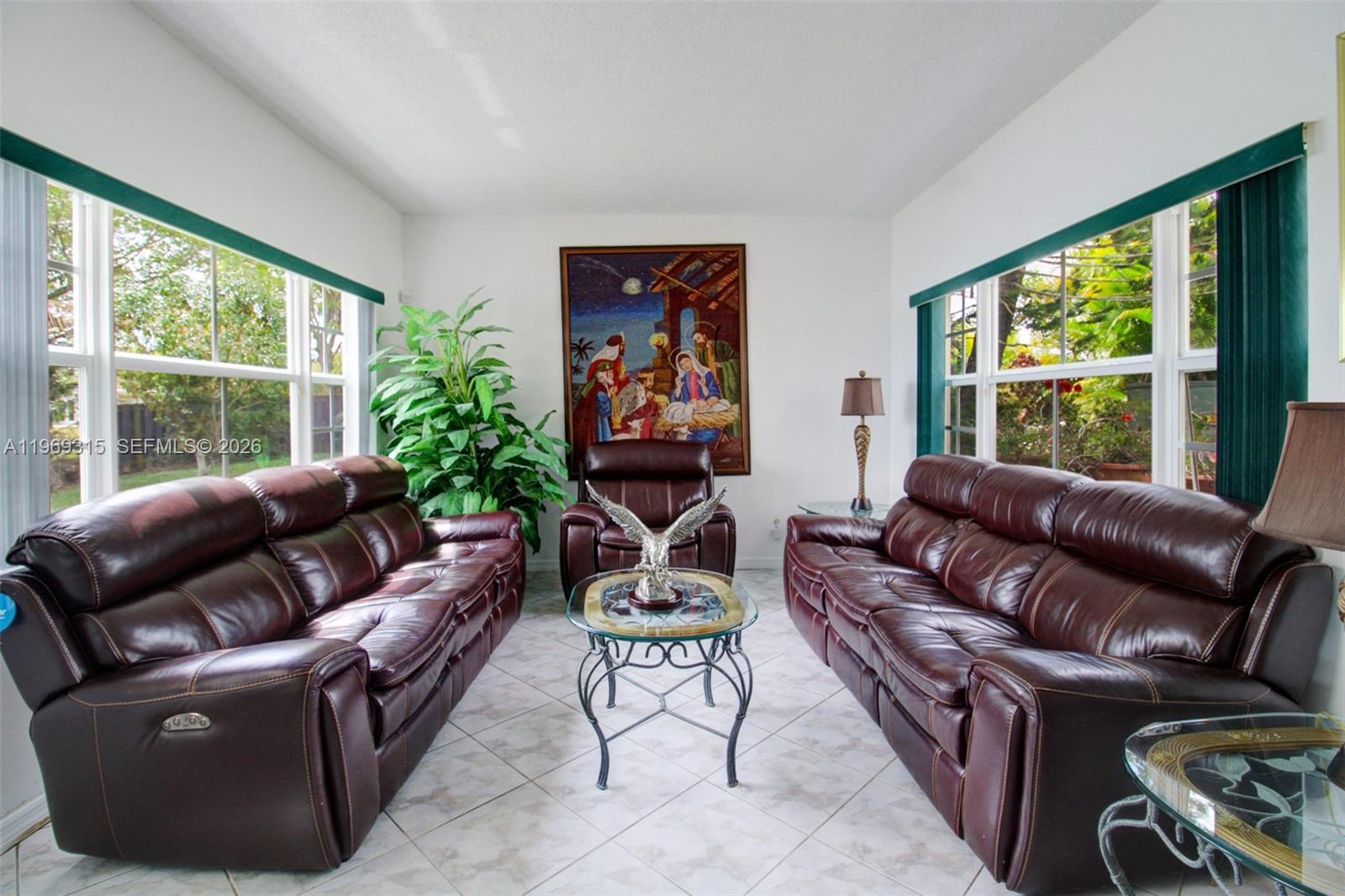 IMPERIAL GROUP - Residential