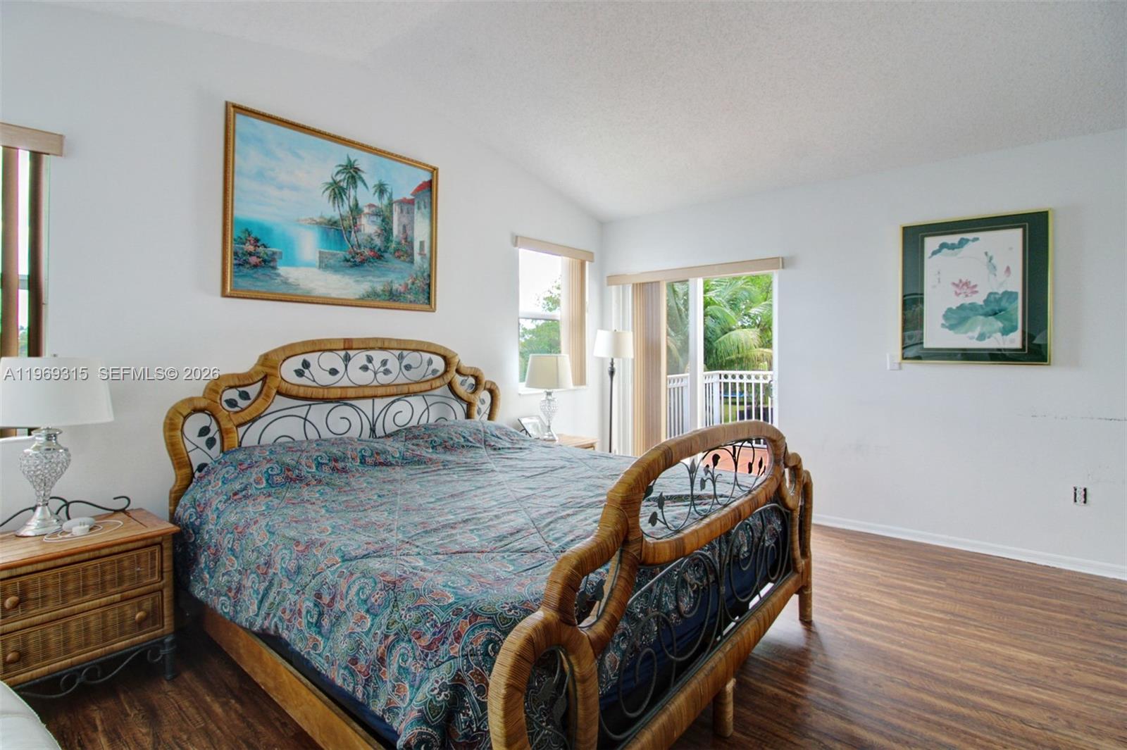 IMPERIAL GROUP - Residential