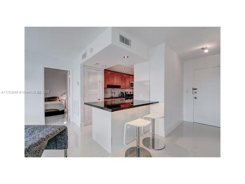 9800 W Bay Harbor Dr 507