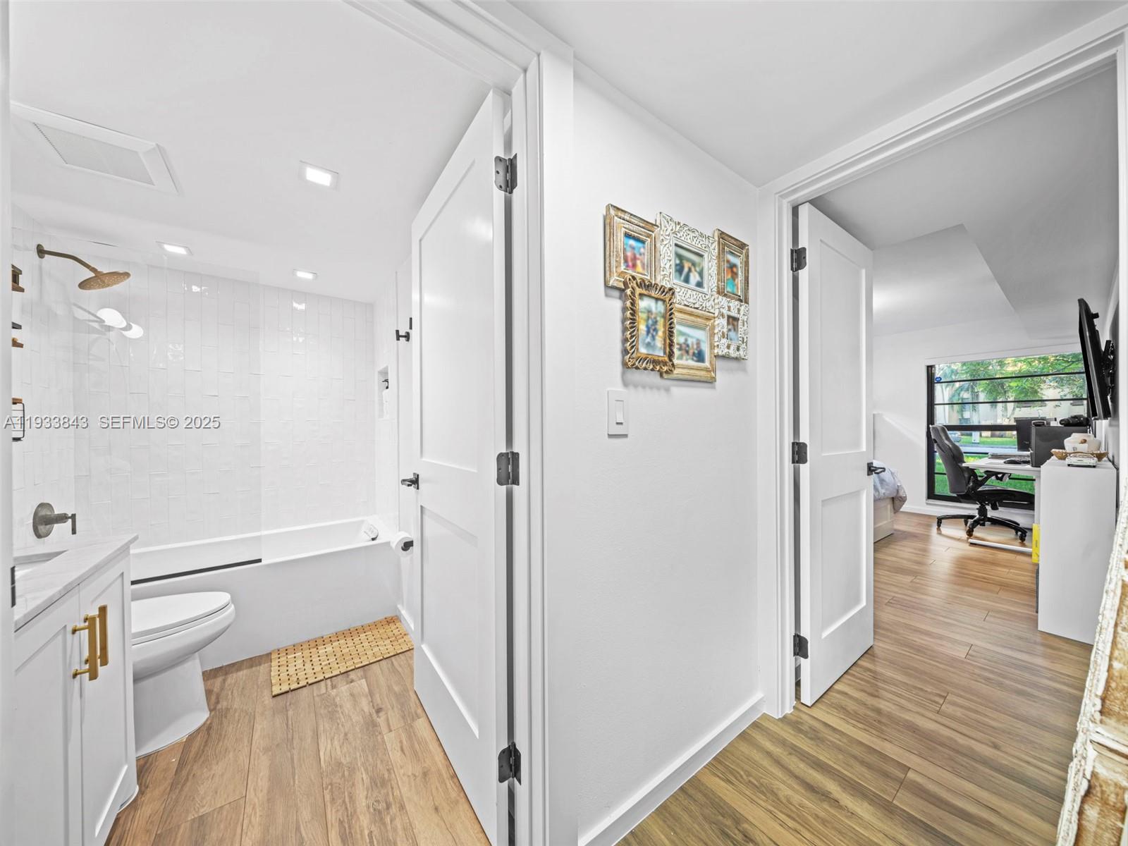 KENLAND BEND SOUTH CONDO - Residential