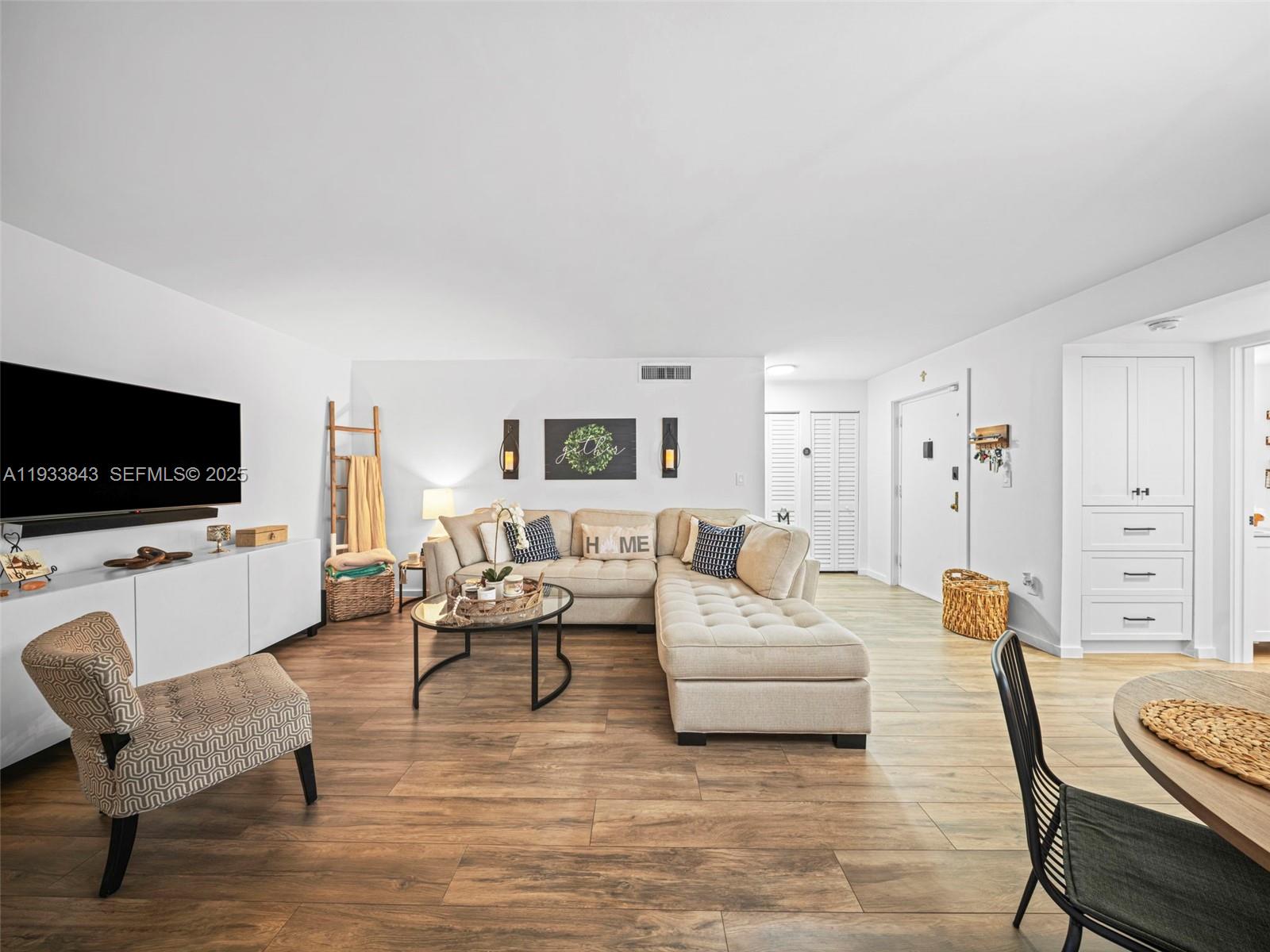 KENLAND BEND SOUTH CONDO - Residential