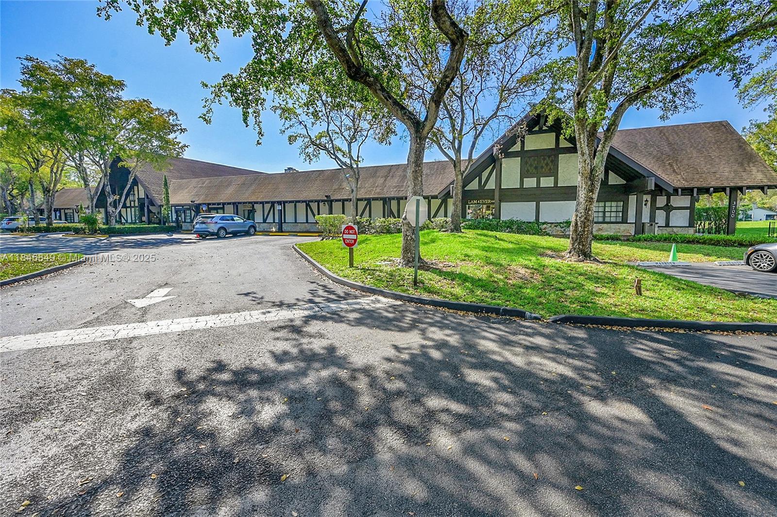 INTERNATIONAL VILLAGE AT - Residential