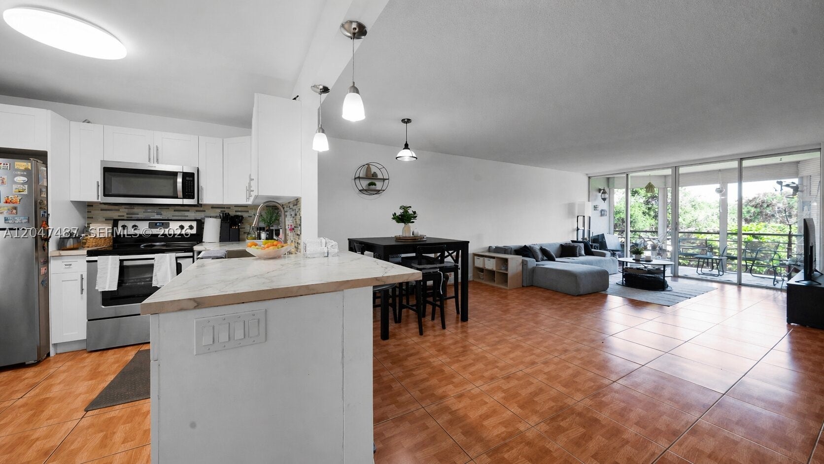 1101 NE 191st St H314