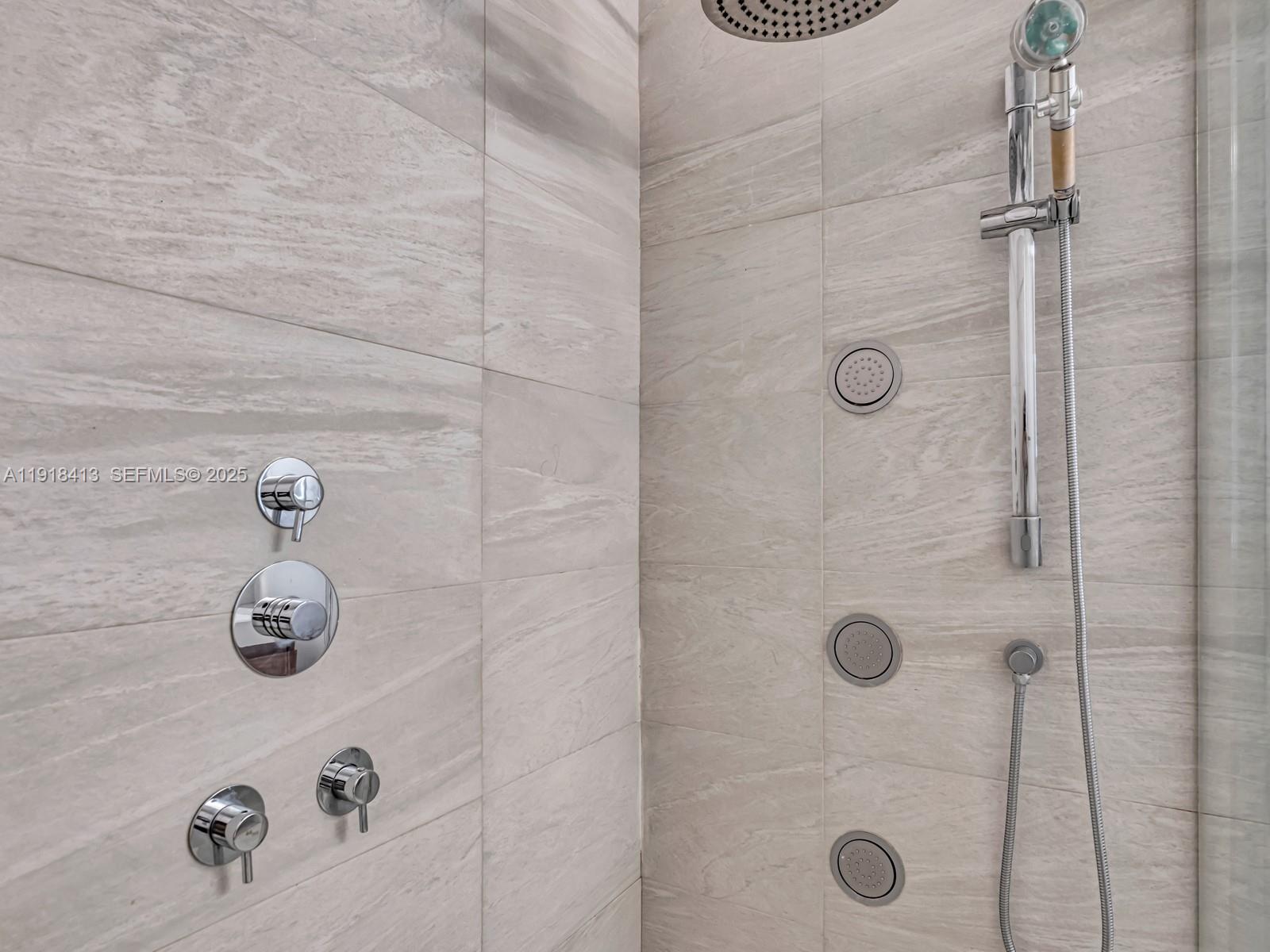 FOUNDRY LOFTS CONDO - Residential