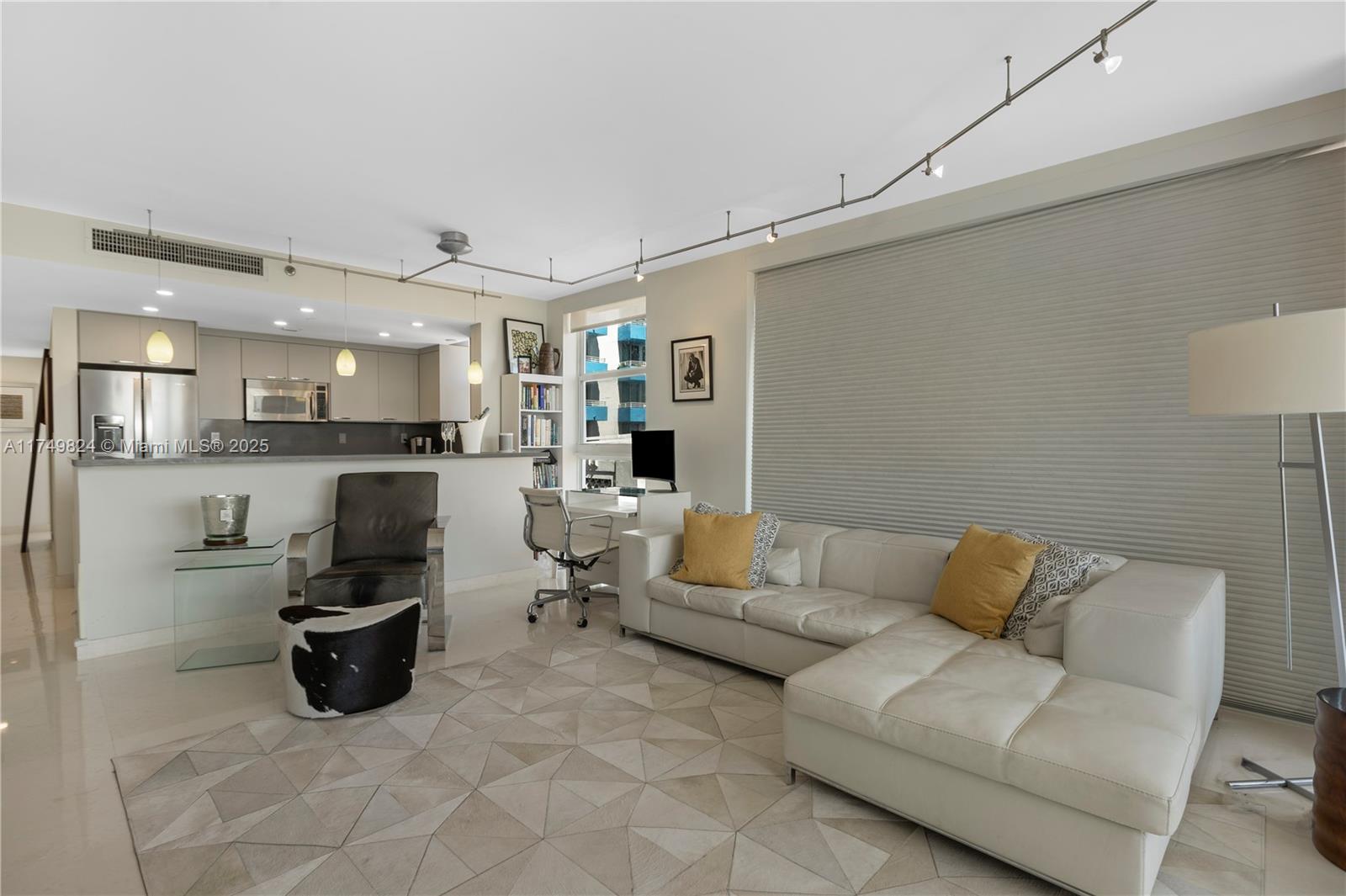 200 Ocean Dr 5D