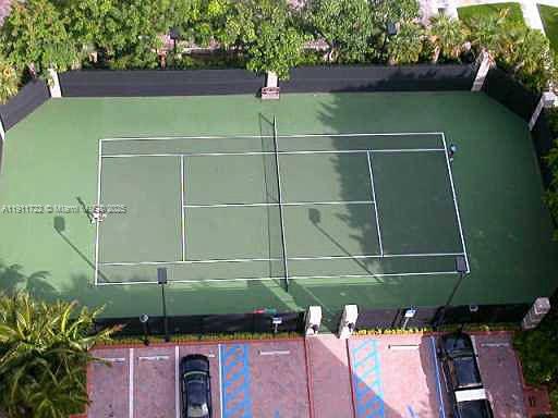 THE METROPOLITAN CONDO - Residential