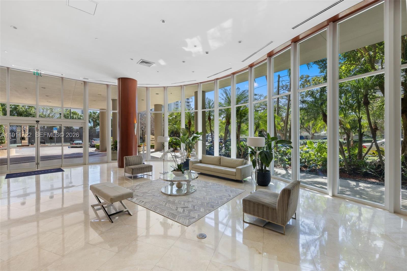 THE METROPOLITAN CONDO - Residential