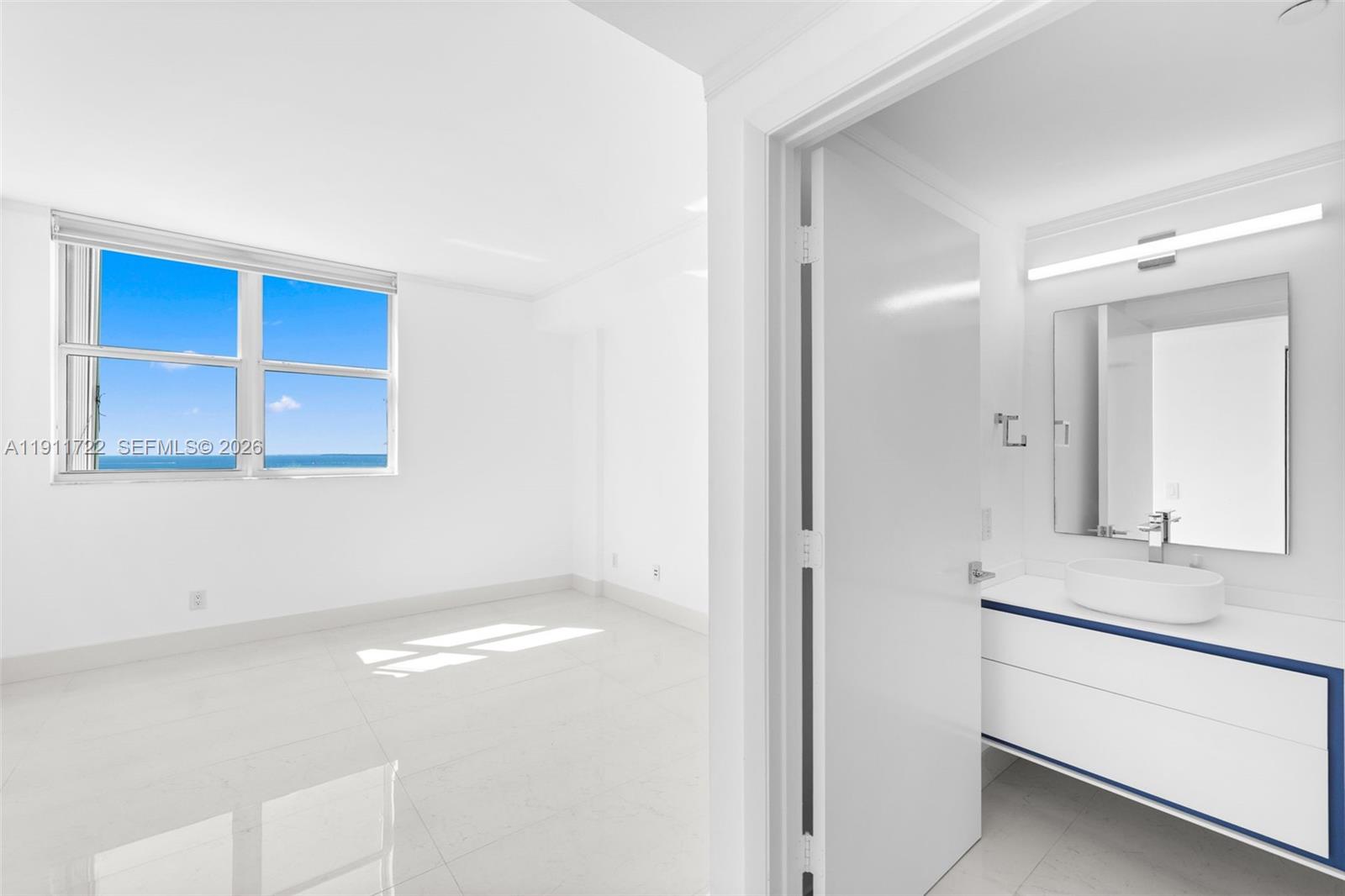 THE METROPOLITAN CONDO - Residential