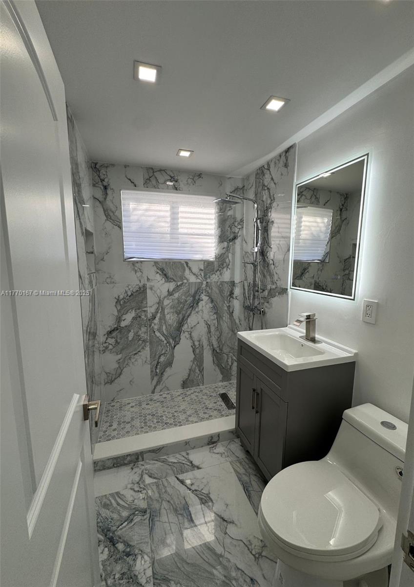 WINDS OF NOBE CONDO - Residential