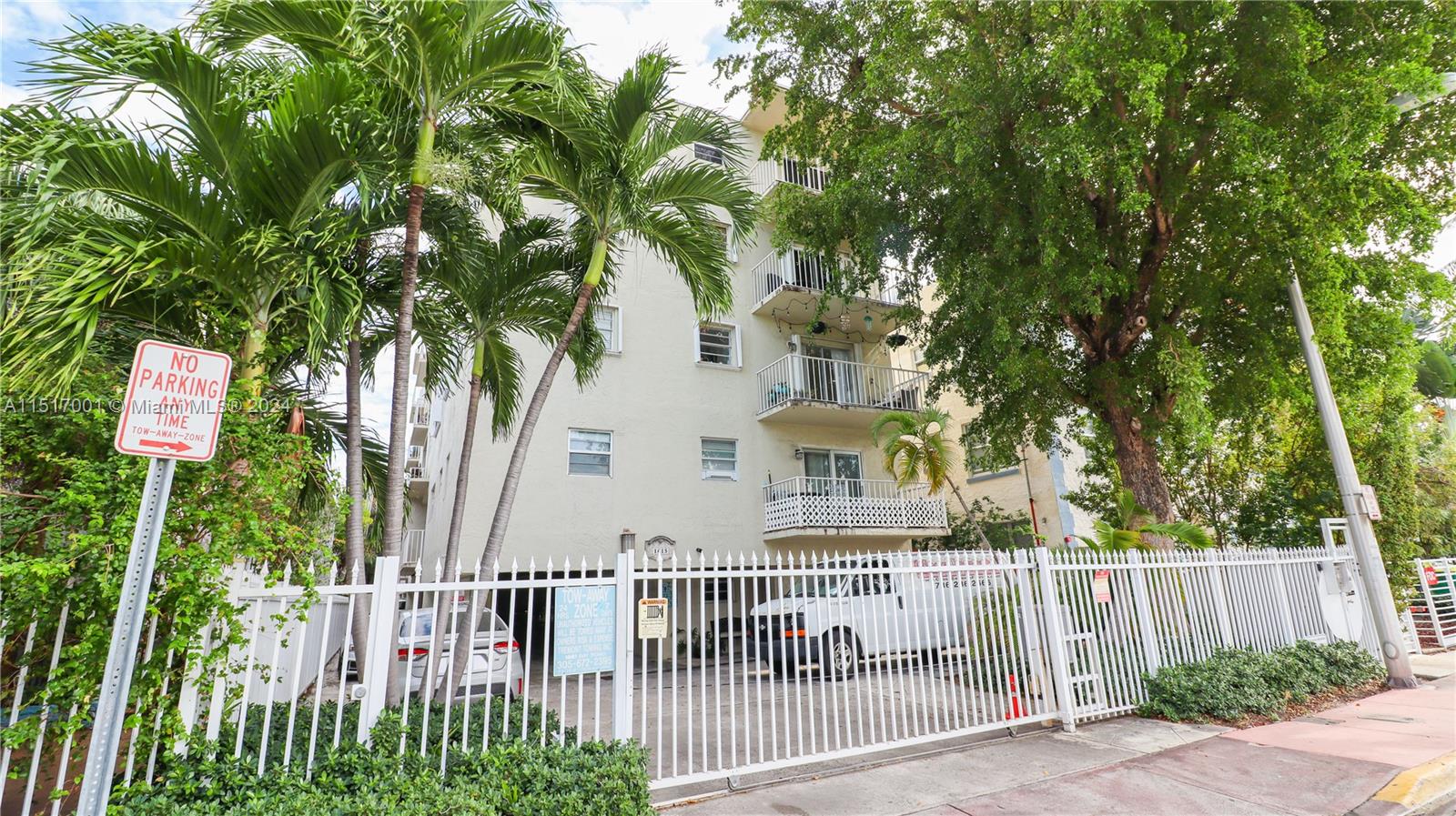 MERIDIAN PLAZA ASSOC COND - Residential
