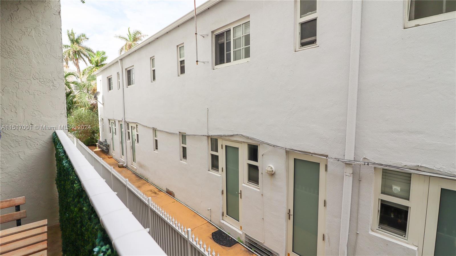 MERIDIAN PLAZA ASSOC COND - Residential
