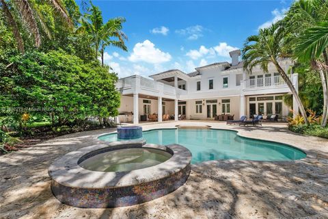 A home in Pinecrest