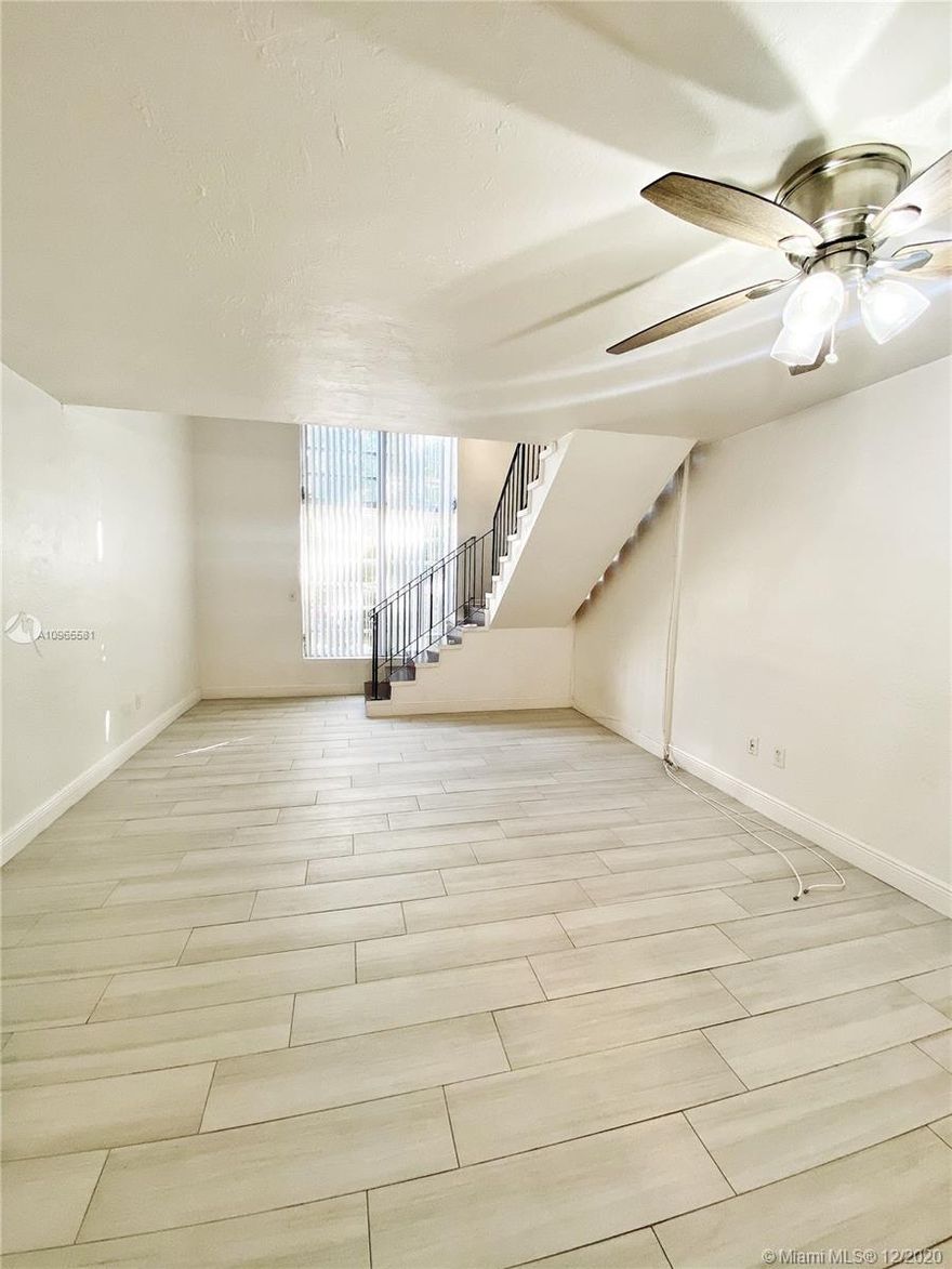 Beautiful 1 Bedroom 1.5 Bathroom Two Story Condo for rent in Castle Apts. Condo has a completely open floor plan with very high ceilings. Completely tiled and updated Kitchen w/ Stainless Appliances. Enjoy the feeling of a Loft Condo with privacy wall upstairs with plenty of natural light. Huge Walk-In Closet in the Master Bedroom. Community has been recently painted and new roofs on every building and the pool has been resurfaced. Walking distance to Restaurants, Shopping and Public Transit