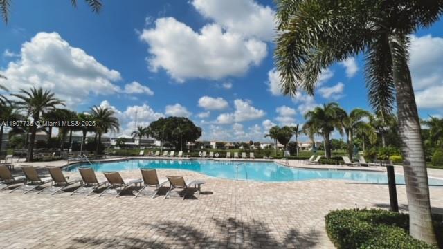 HILLCREST COUNTRY CLUB NO - Residential