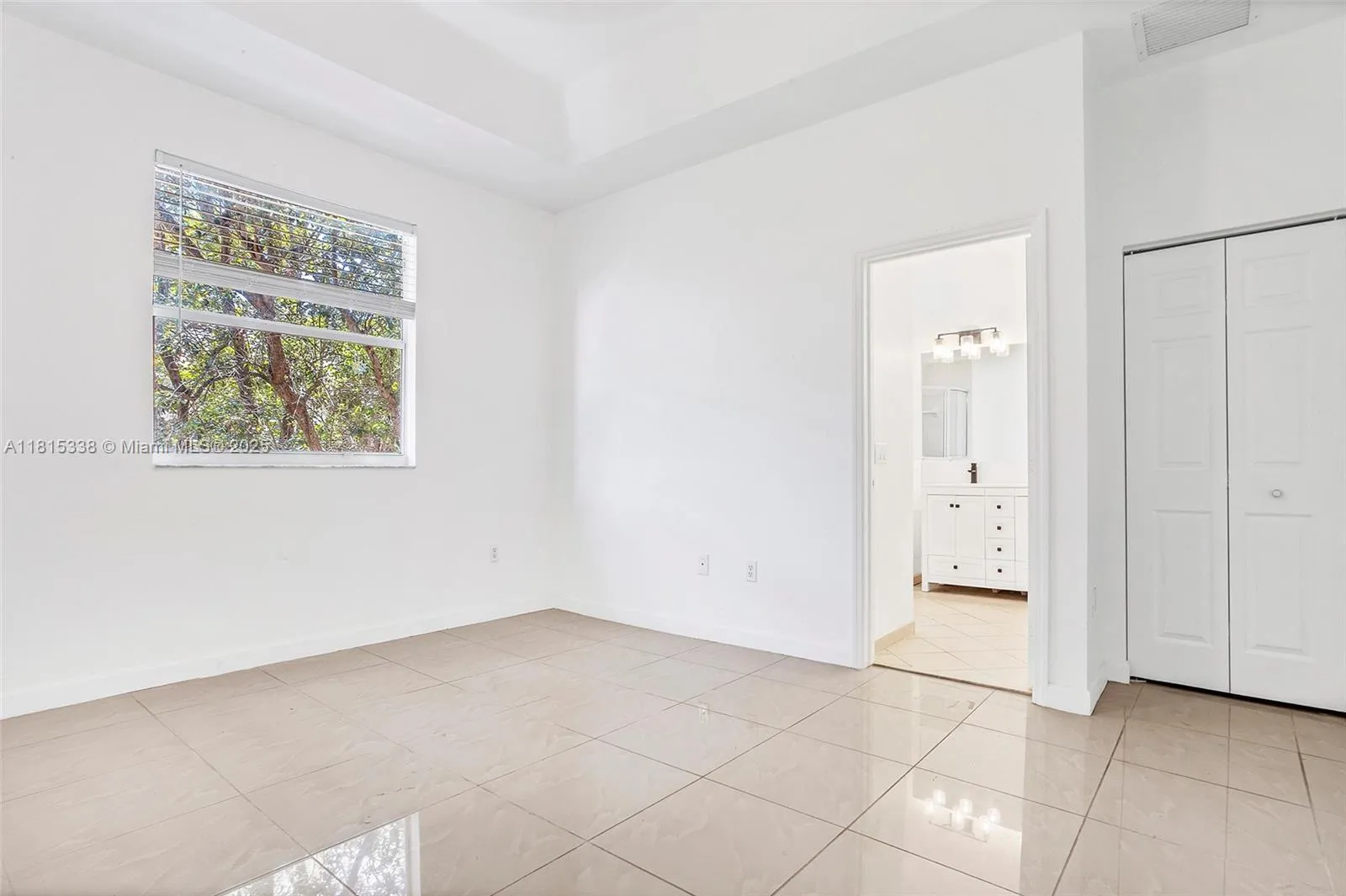 Cutler Bay, Florida 33190, United States, 4 Bedrooms Bedrooms, ,3 BathroomsBathrooms,Residential,Active,144739