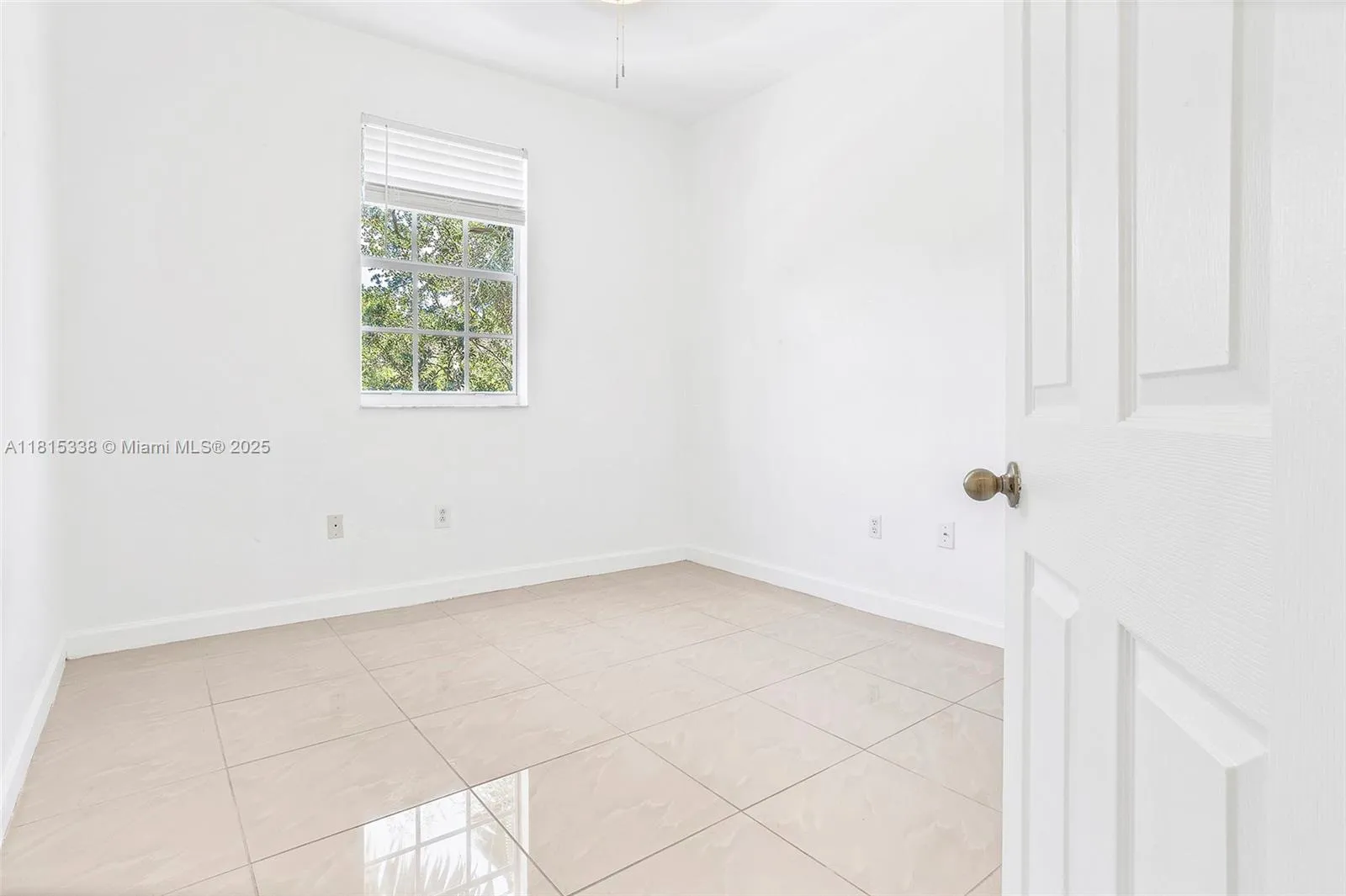 Cutler Bay, Florida 33190, United States, 4 Bedrooms Bedrooms, ,3 BathroomsBathrooms,Residential,Active,144739