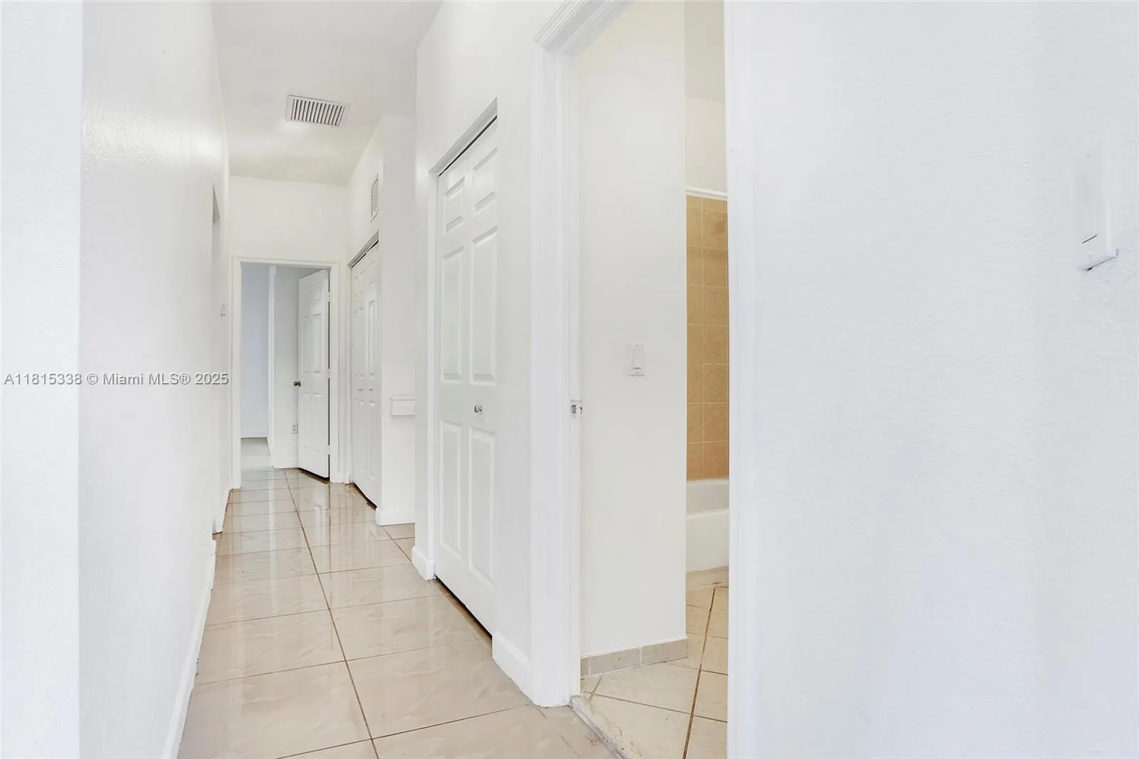 Cutler Bay, Florida 33190, United States, 4 Bedrooms Bedrooms, ,3 BathroomsBathrooms,Residential,Active,144739