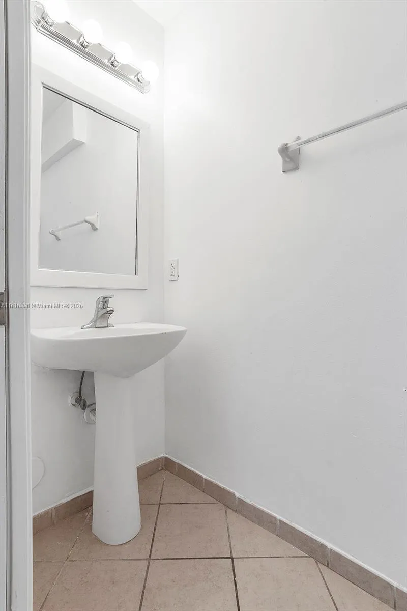 Cutler Bay, Florida 33190, United States, 4 Bedrooms Bedrooms, ,3 BathroomsBathrooms,Residential,Active,144739