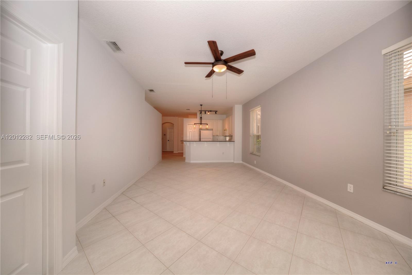 JENSEN BEACH GOLF AND COU - Residential Lease