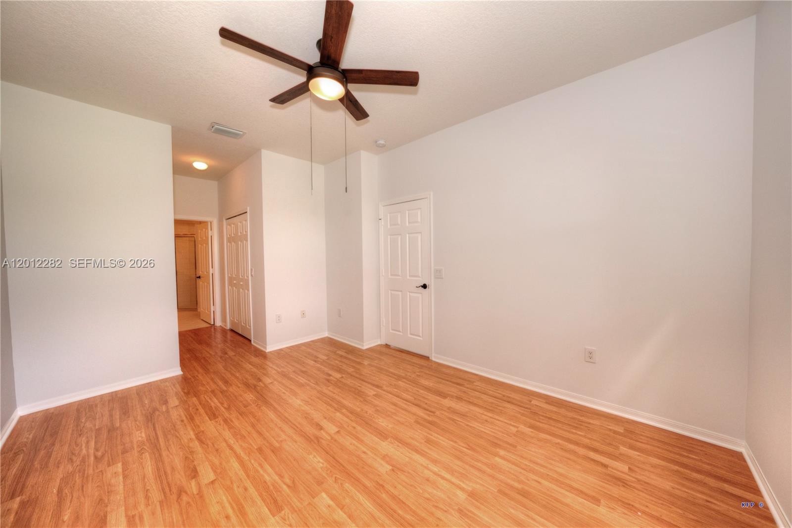 JENSEN BEACH GOLF AND COU - Residential Lease