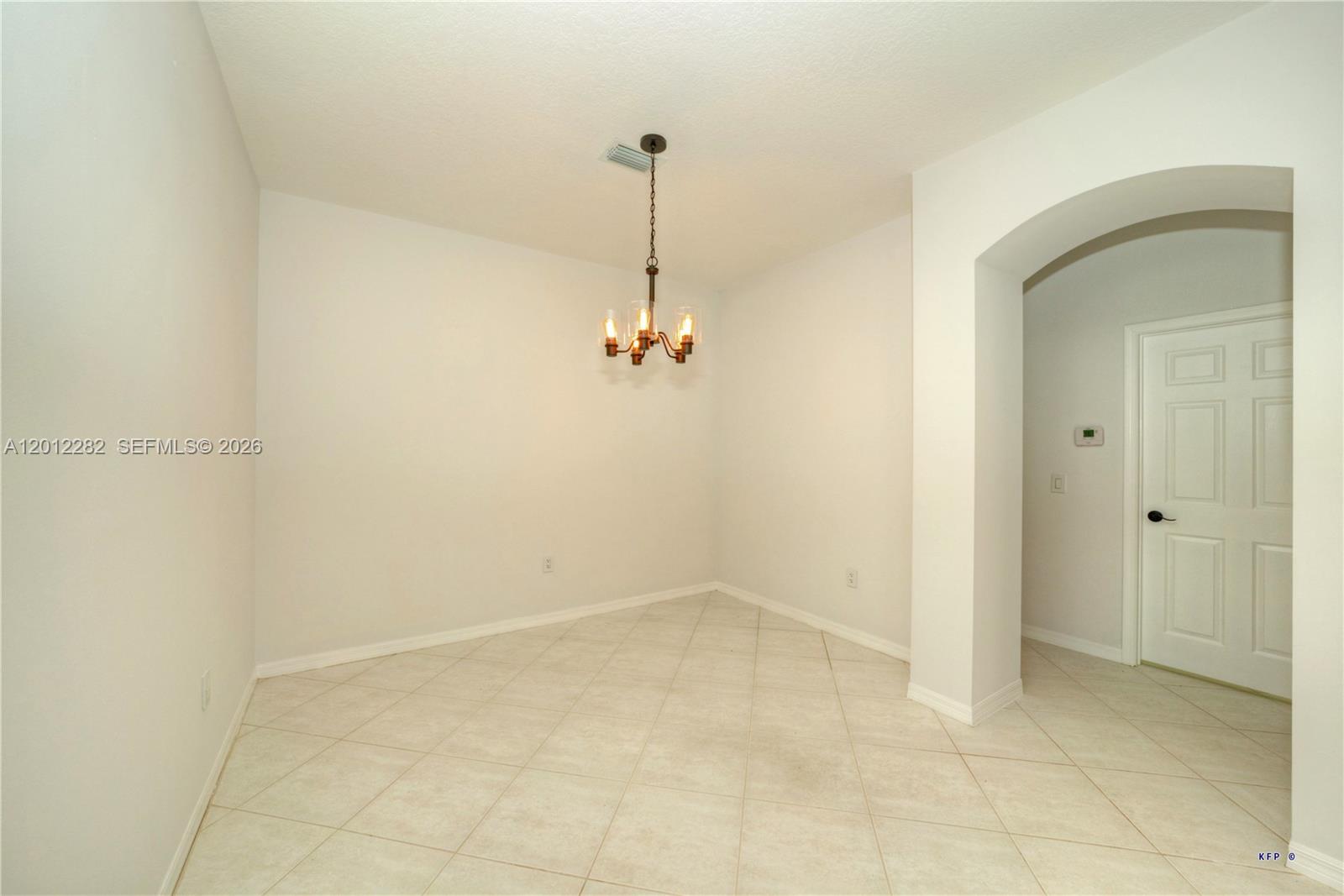 JENSEN BEACH GOLF AND COU - Residential Lease