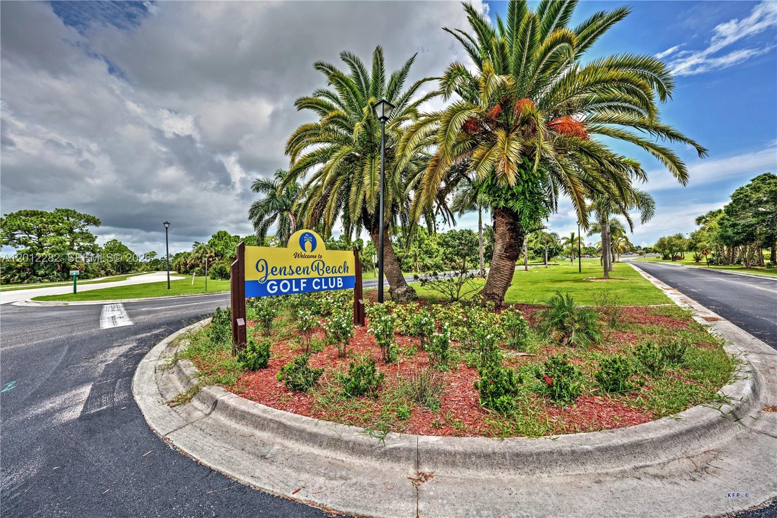 JENSEN BEACH GOLF AND COU - Residential Lease