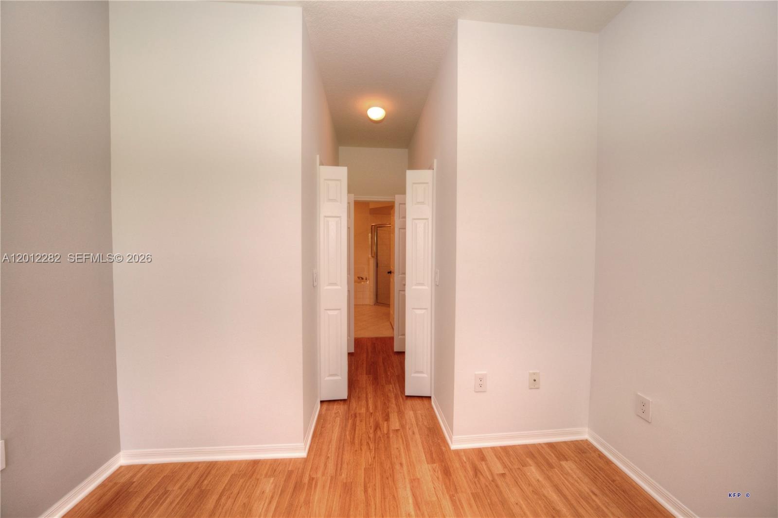 JENSEN BEACH GOLF AND COU - Residential Lease