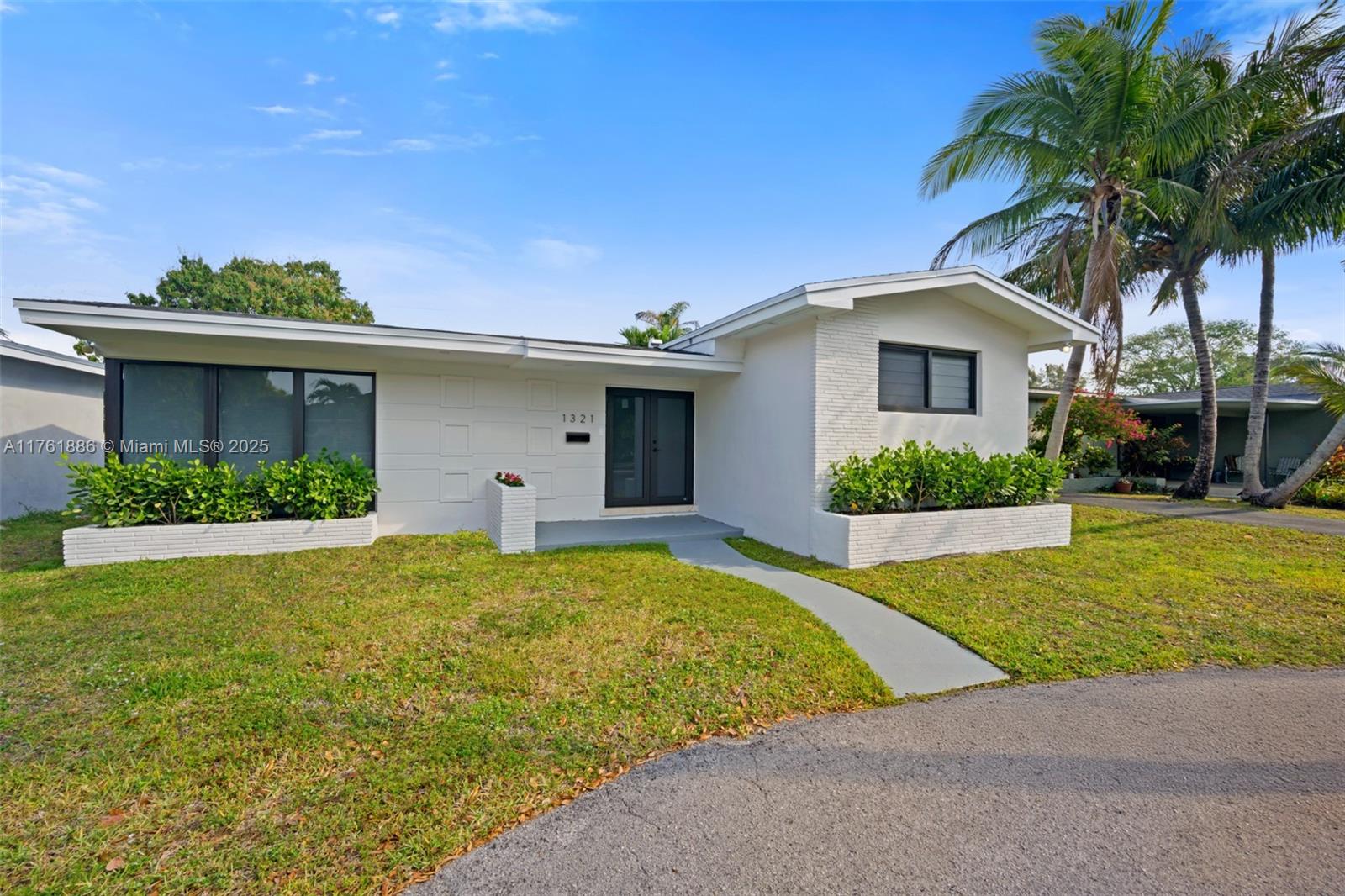 Property for Sale at 1321 Ne 173rd St, North Miami Beach, Miami-Dade County, Florida - Bedrooms: 3 
Bathrooms: 2  - $999,000