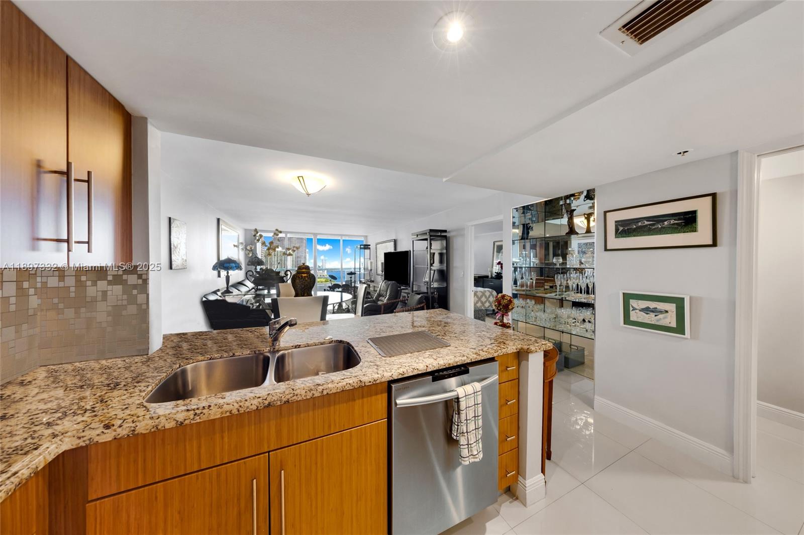 VENETIA CONDO - Residential