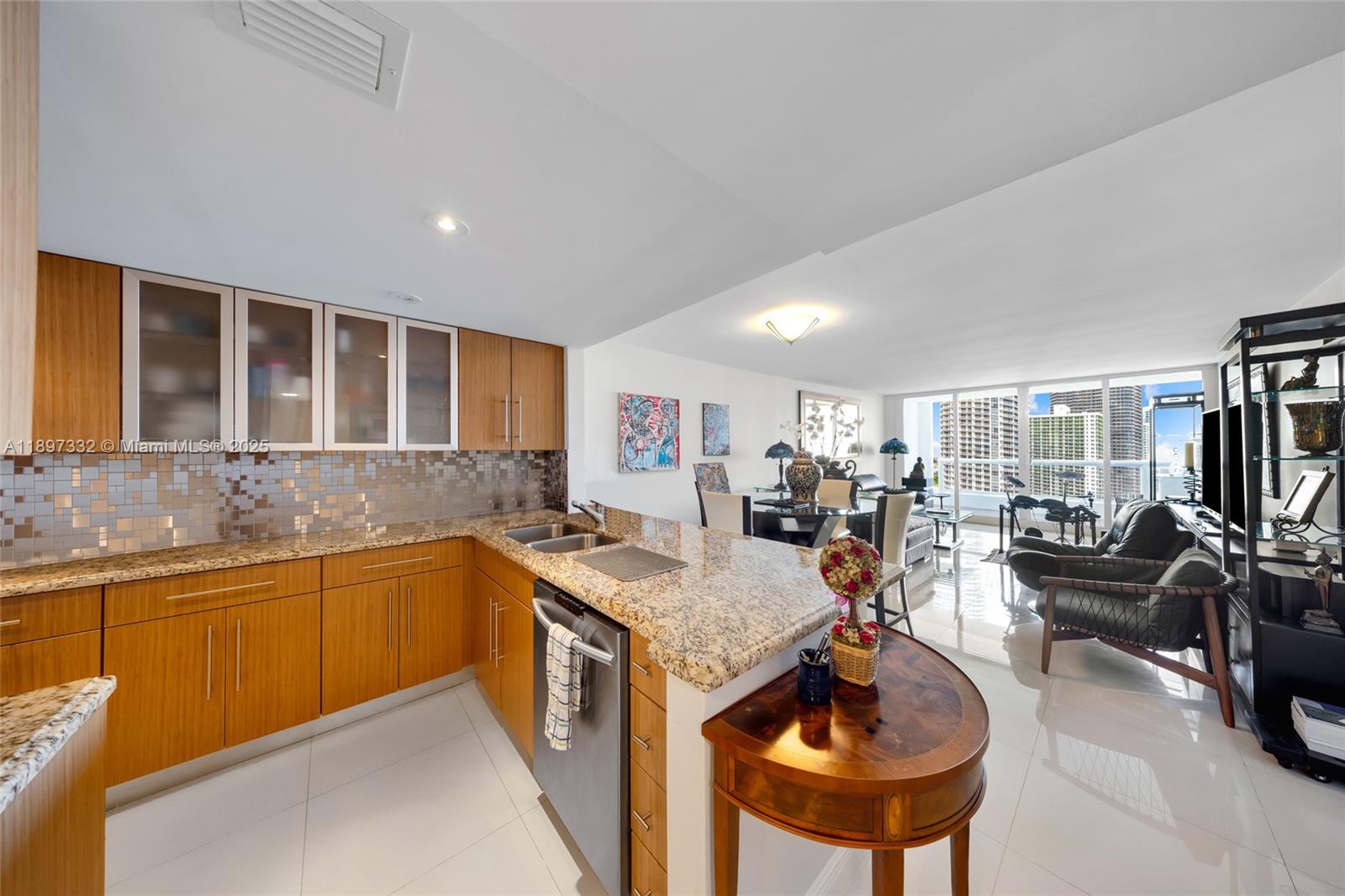 VENETIA CONDO - Residential