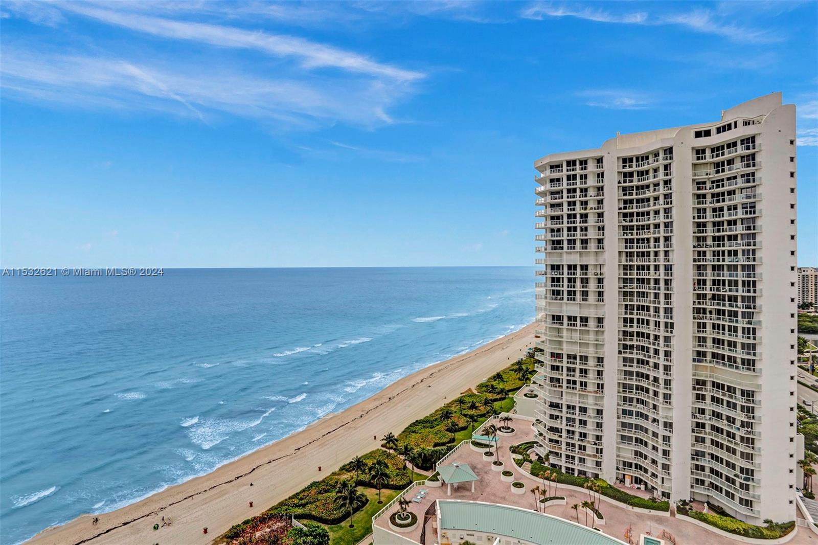 LA PERLA CONDO - Residential Lease