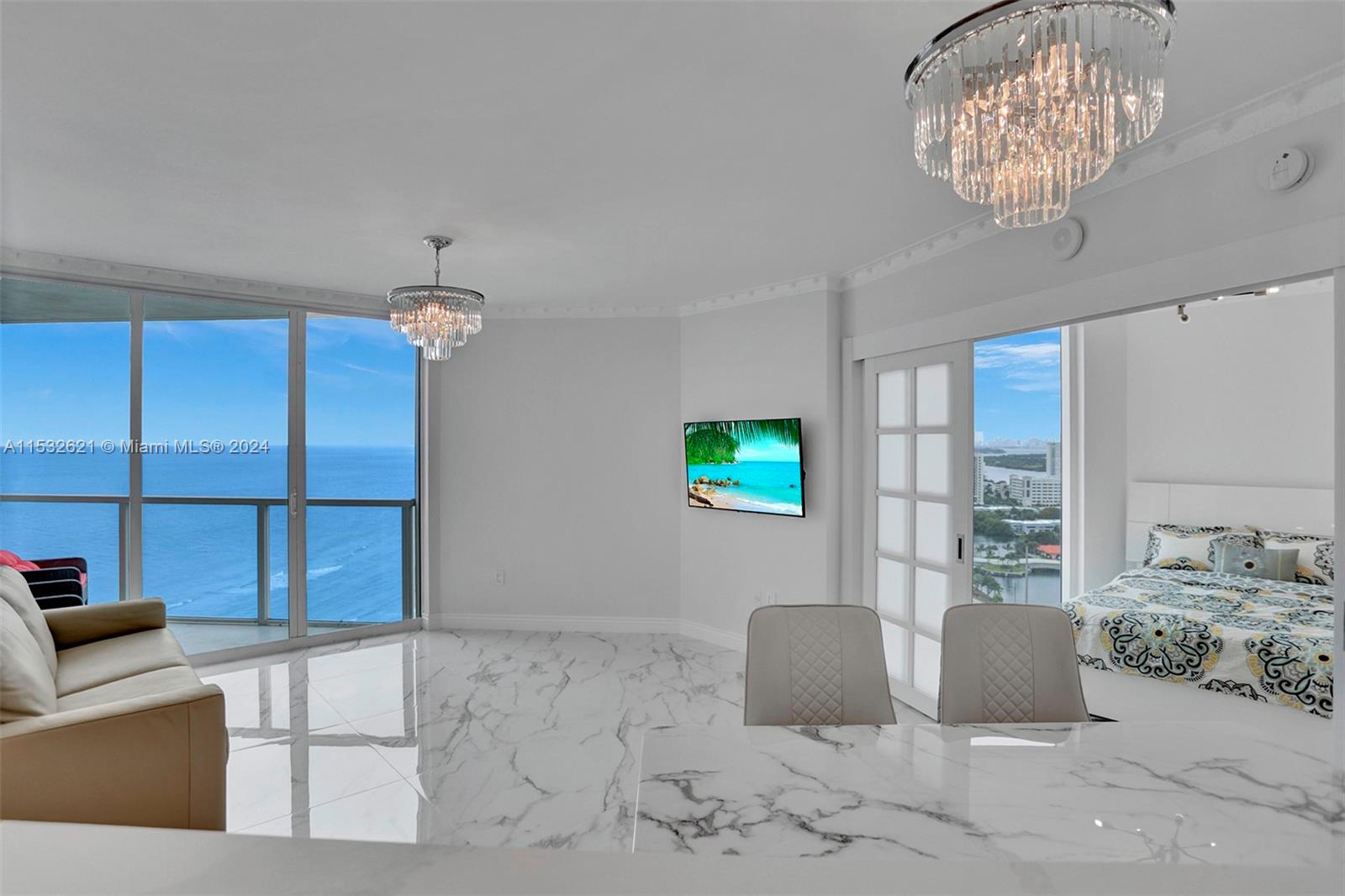 LA PERLA CONDO - Residential Lease