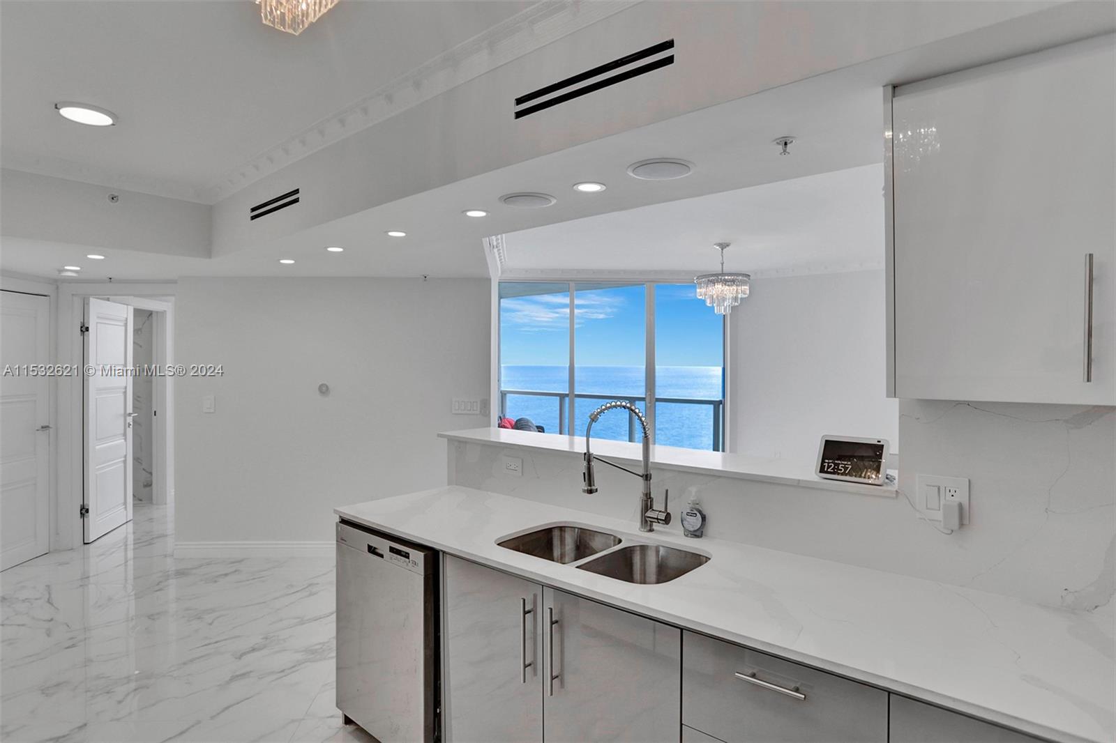 Rental Property at 16699 Collins Ave 2209, Sunny Isles Beach, Miami-Dade County, Florida - Bedrooms: 2 
Bathrooms: 2  - $5,500 MO.