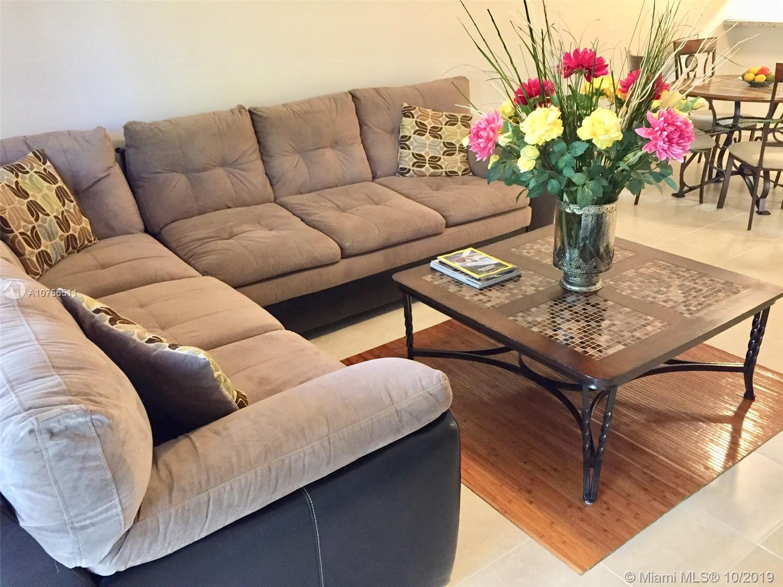 CLUB QUARTERS AT RAINTREE - Residential Lease