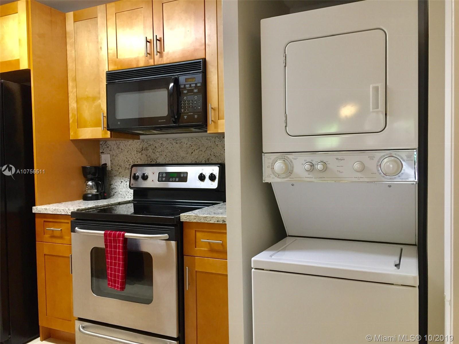 CLUB QUARTERS AT RAINTREE - Residential Lease