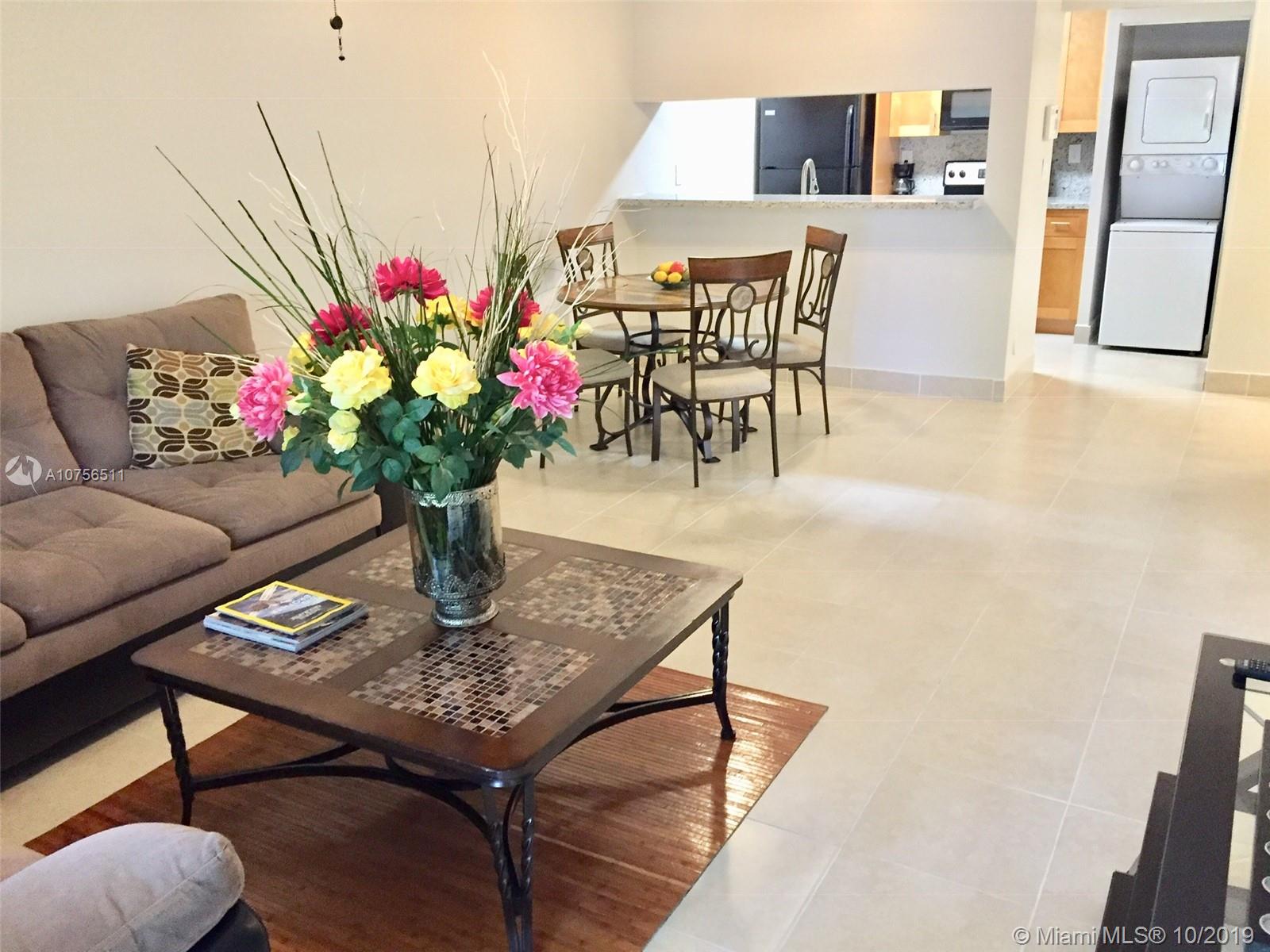 CLUB QUARTERS AT RAINTREE - Residential Lease