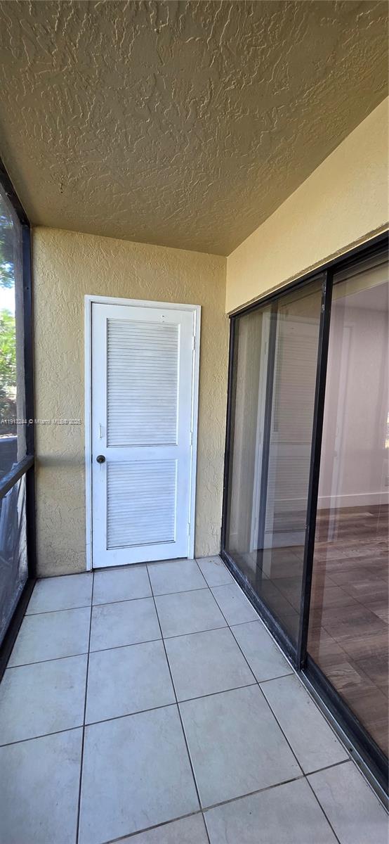 ISLAND CLUB AT CORAL SPRI - Residential Lease