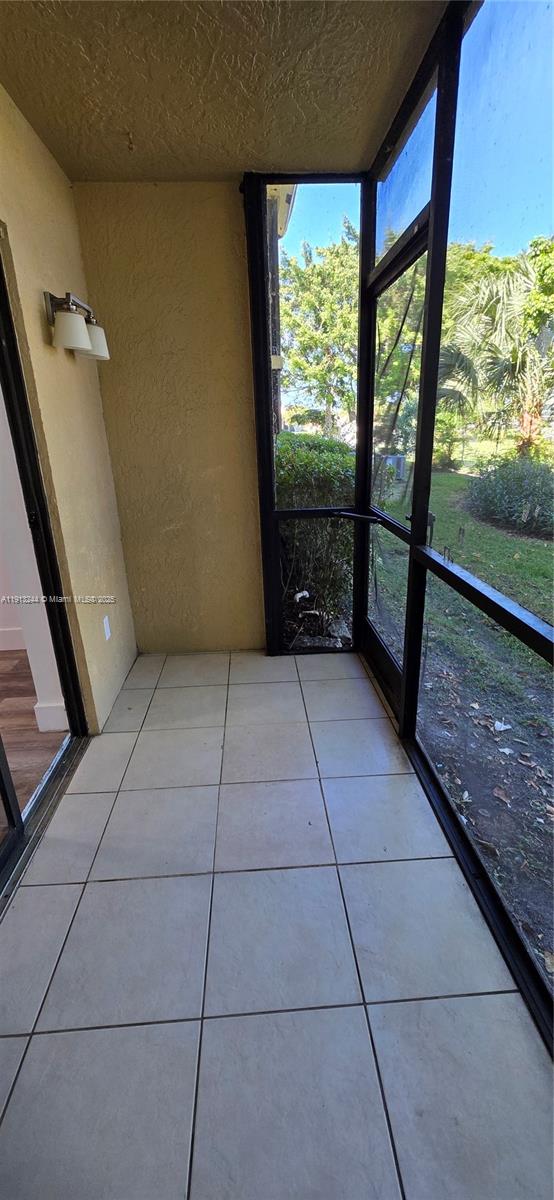 ISLAND CLUB AT CORAL SPRI - Residential Lease